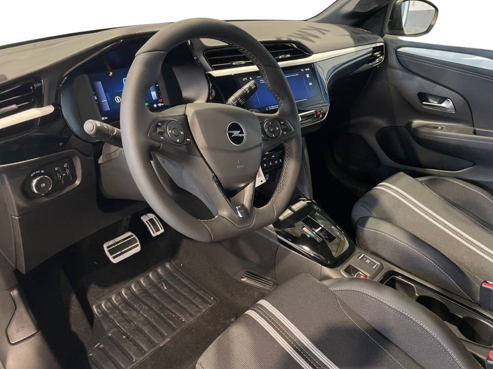 Opel Corsa nuova a Salerno (9)