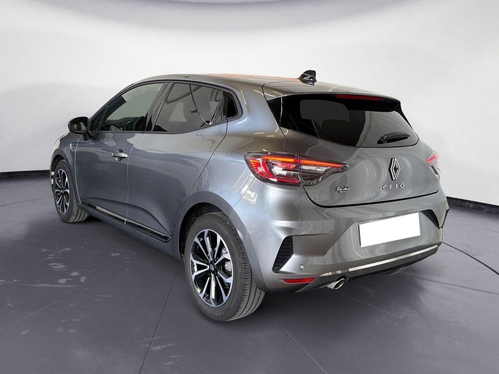 Renault Clio usata a Rimini (2)