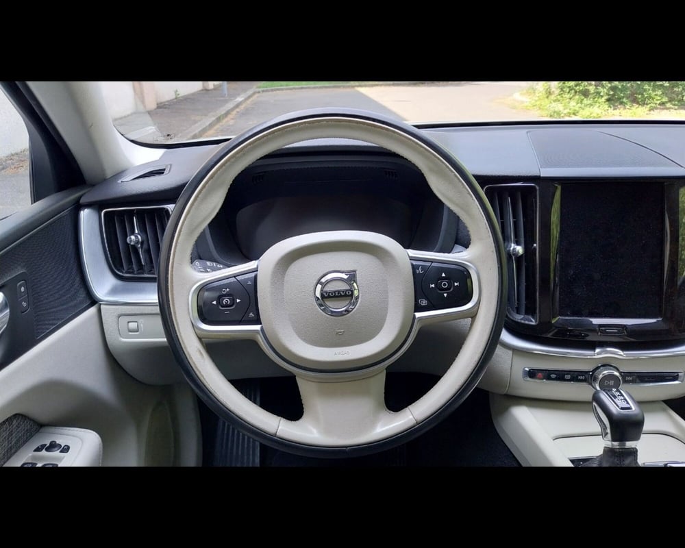 Volvo XC60 usata a Forlì-Cesena (11)
