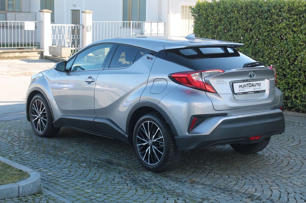 Toyota Toyota C-HR usata a Cuneo (6)