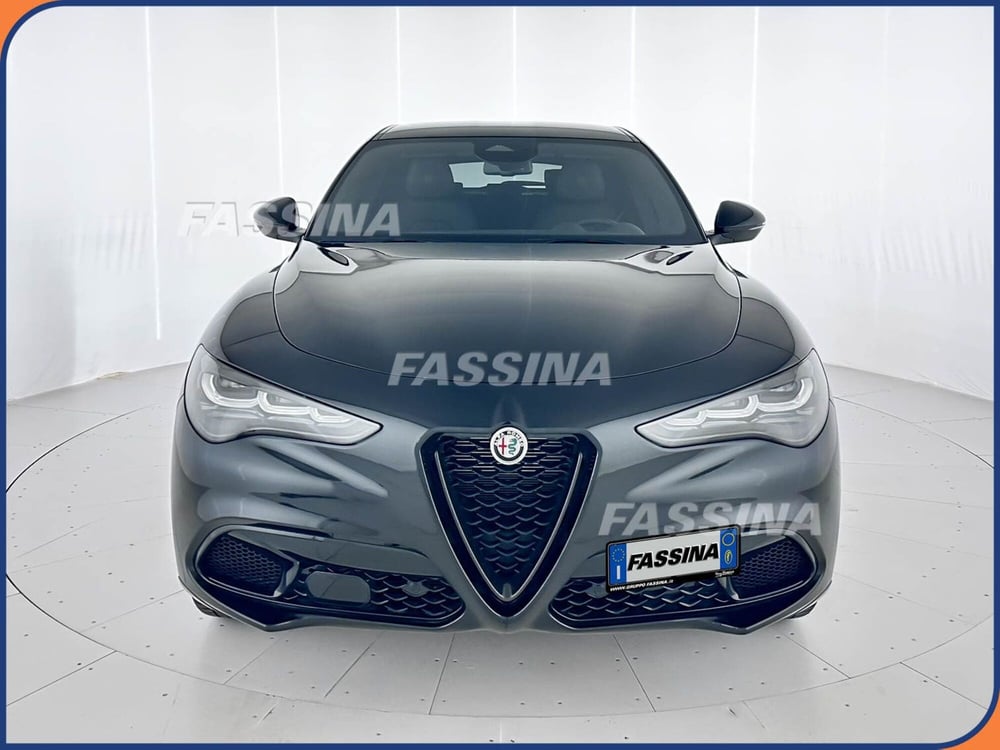 Alfa Romeo Stelvio usata a Milano (2)