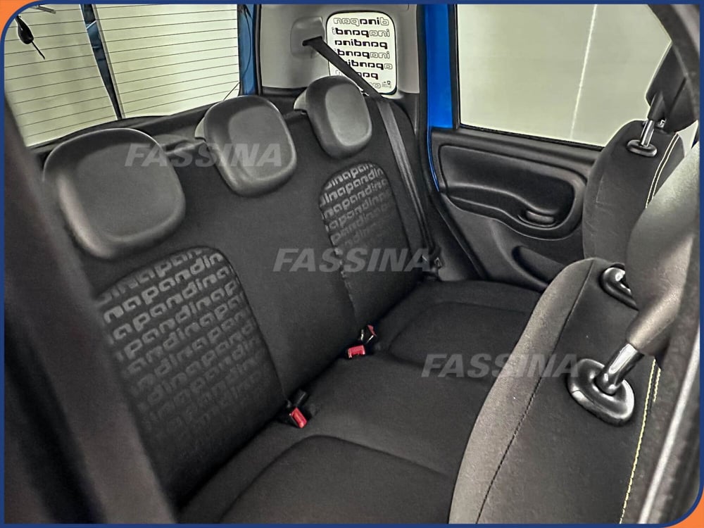 Fiat Panda Cross nuova a Milano (12)