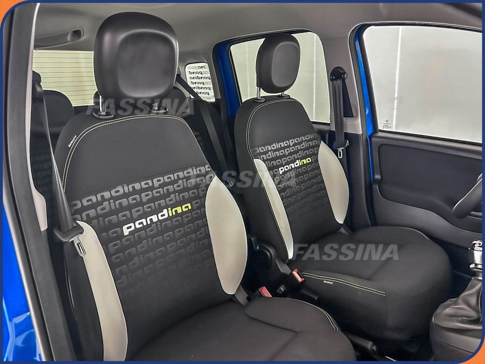 Fiat Panda Cross nuova a Milano (13)