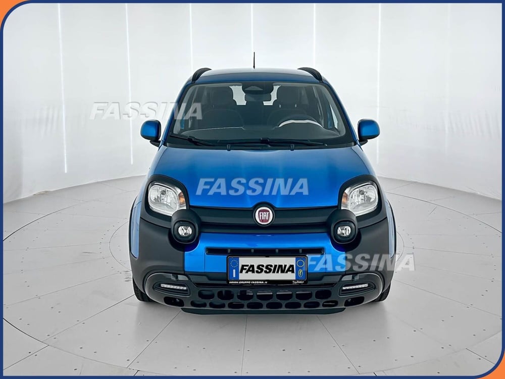 Fiat Panda Cross nuova a Milano (2)