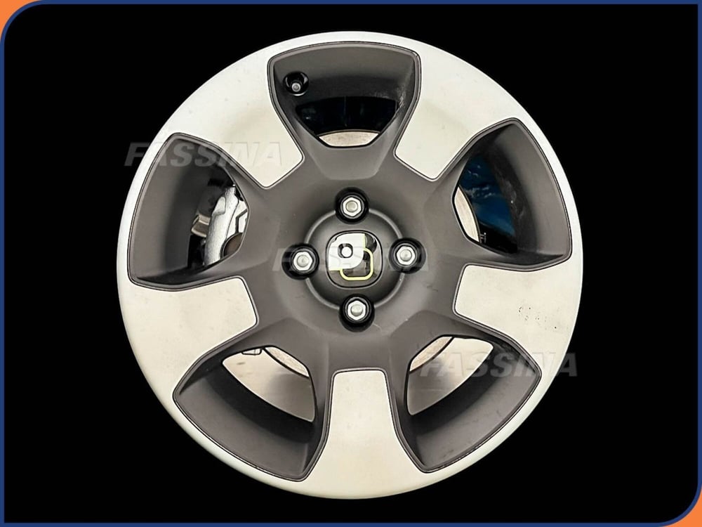 Fiat Panda Cross nuova a Milano (7)