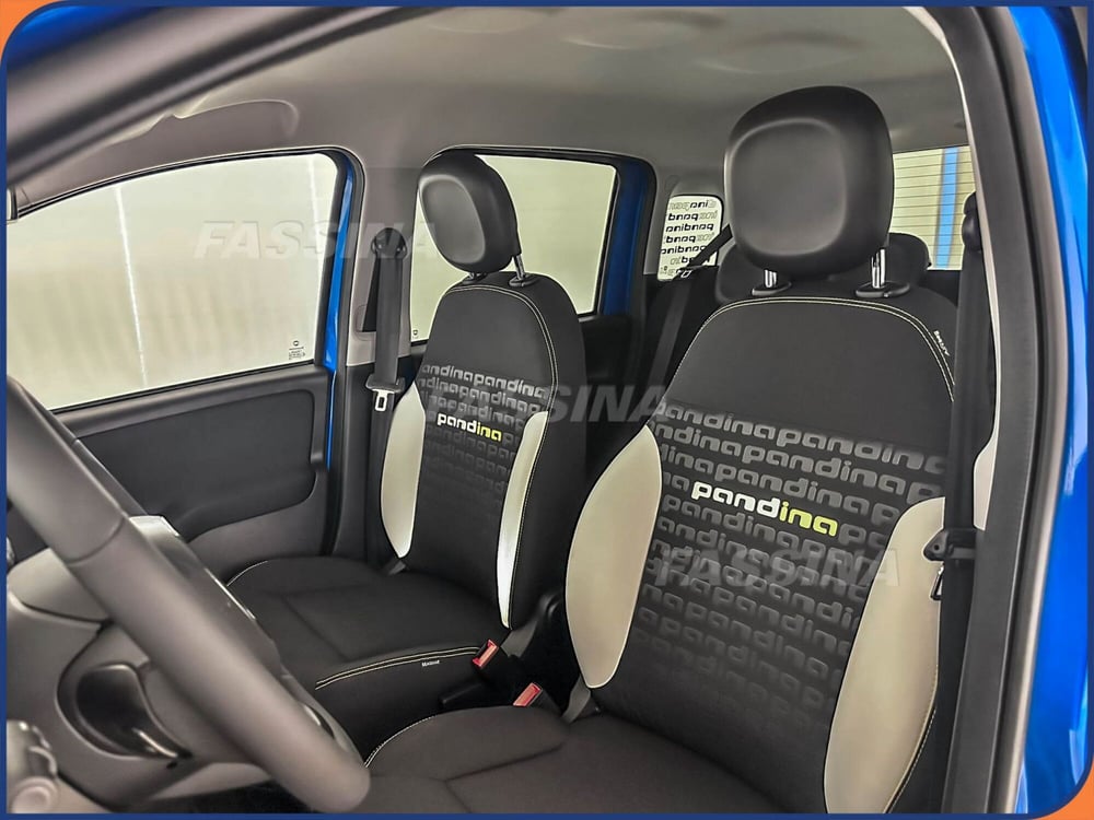 Fiat Panda Cross nuova a Milano (8)