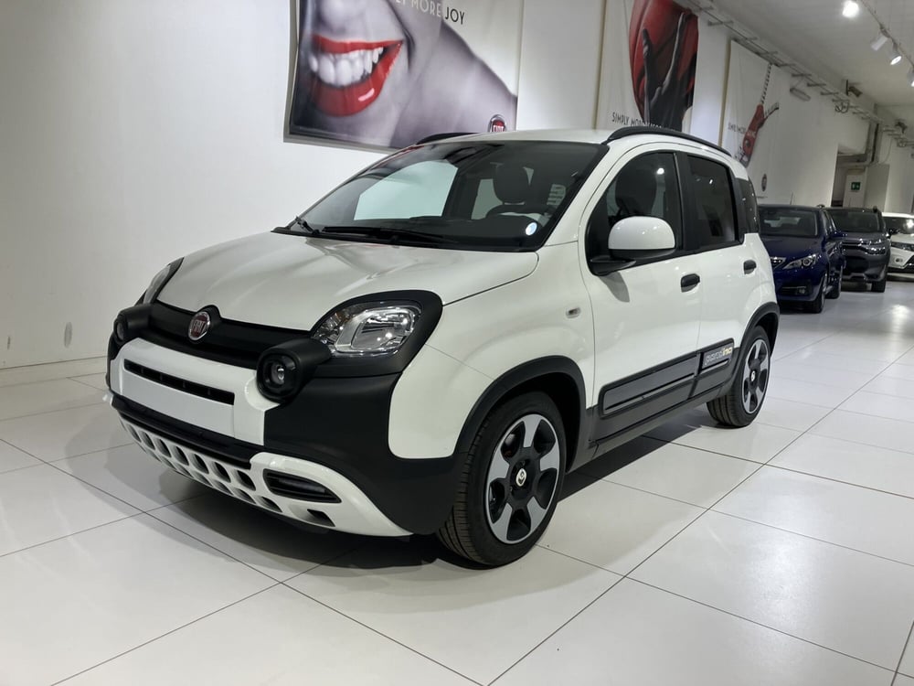Fiat Panda Cross nuova a Parma