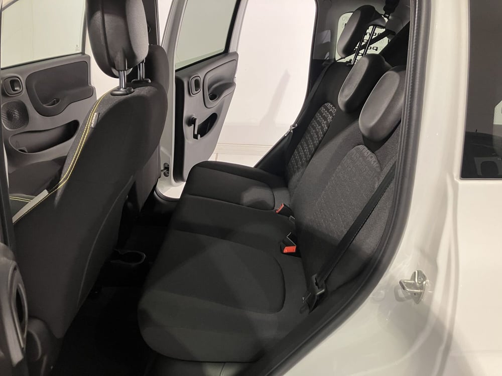 Fiat Panda Cross nuova a Parma (13)
