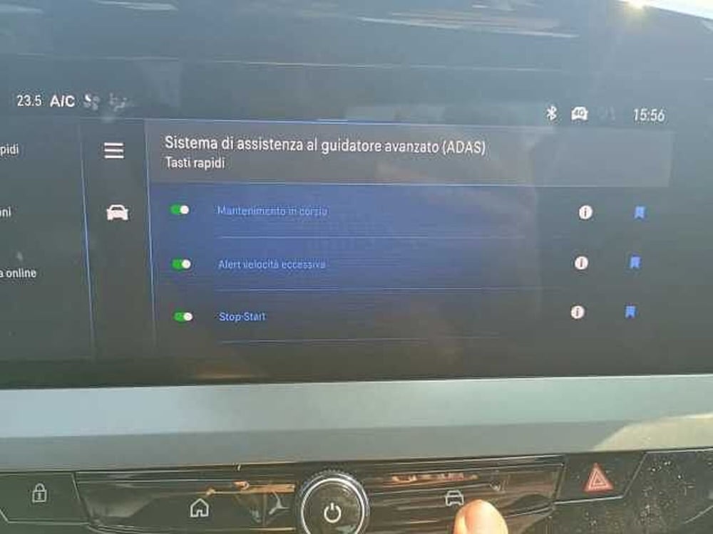 Opel Mokka nuova a Milano (14)