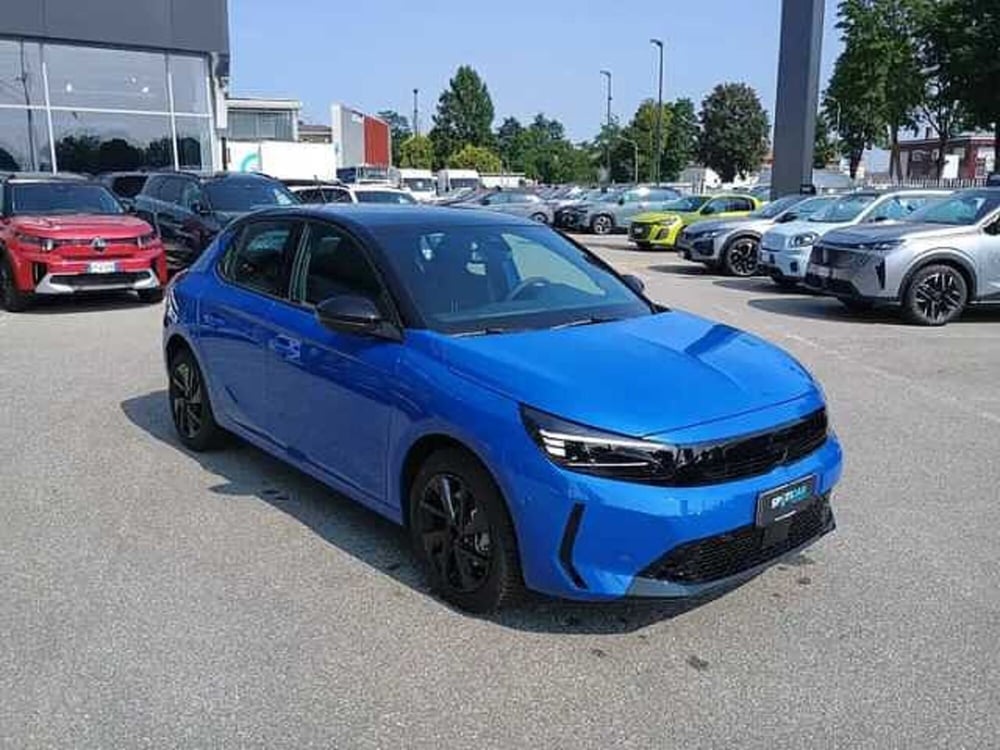 Opel Corsa nuova a Milano