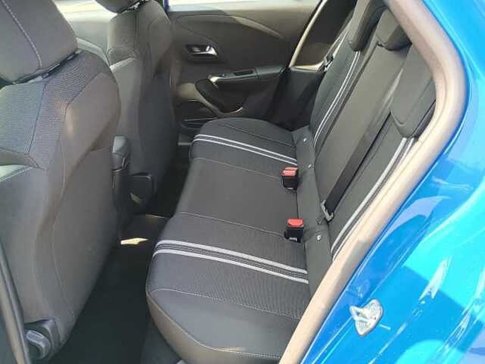 Opel Corsa nuova a Milano (11)