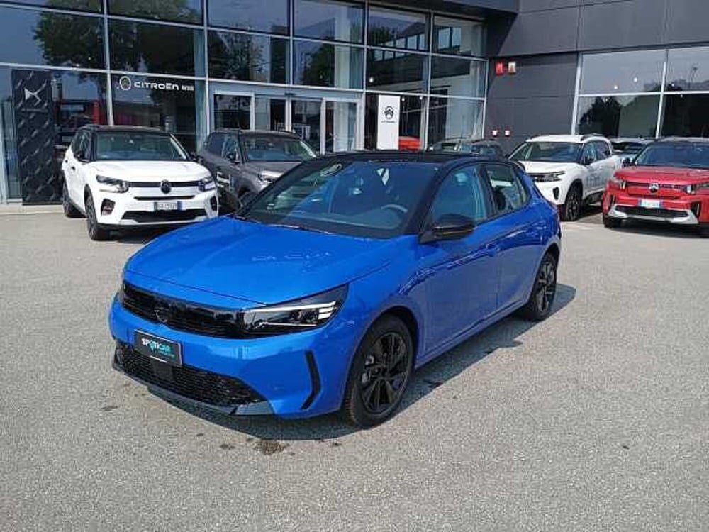 Opel Corsa nuova a Milano (3)