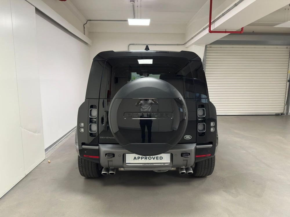 Land Rover Defender usata a Milano (7)