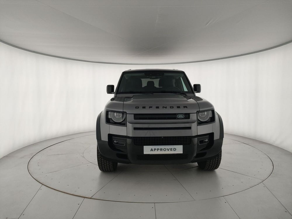 Land Rover Defender usata a Milano (8)