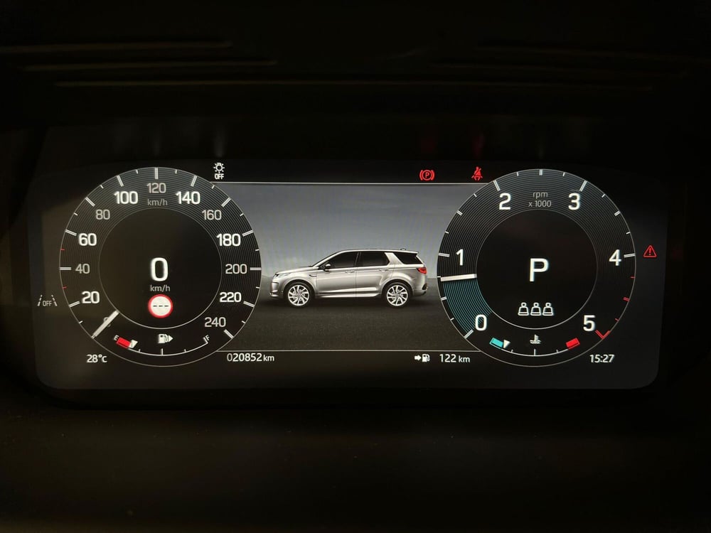 Land Rover Discovery Sport usata a Milano (10)