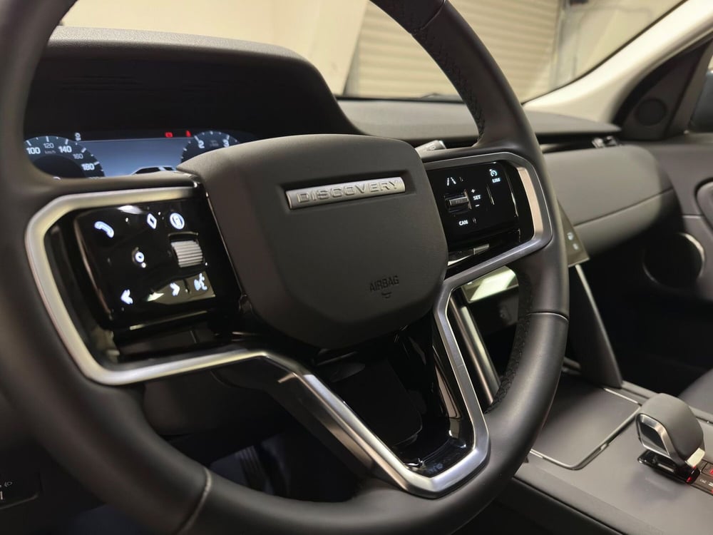 Land Rover Discovery Sport usata a Milano (12)