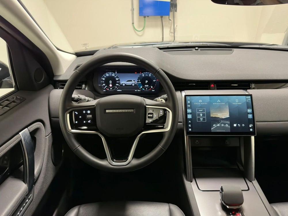 Land Rover Discovery Sport usata a Milano (16)