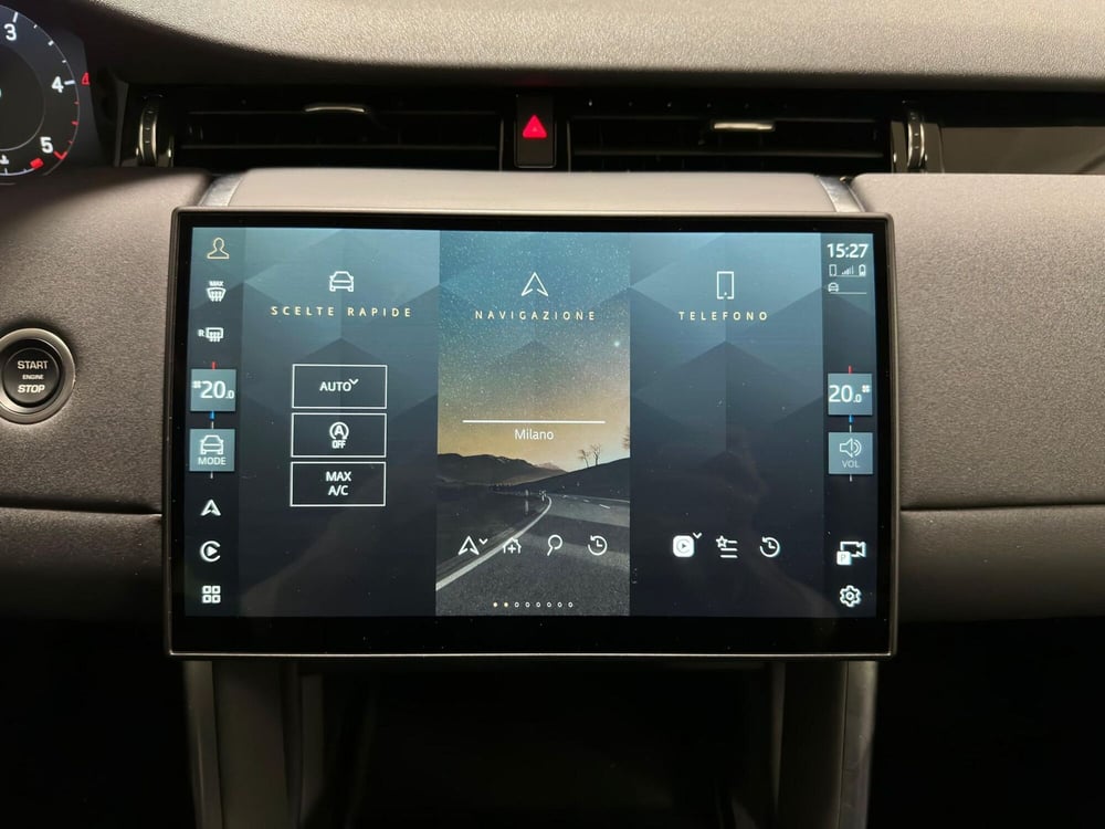 Land Rover Discovery Sport usata a Milano (17)