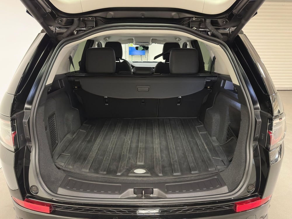 Land Rover Discovery Sport usata a Milano (19)