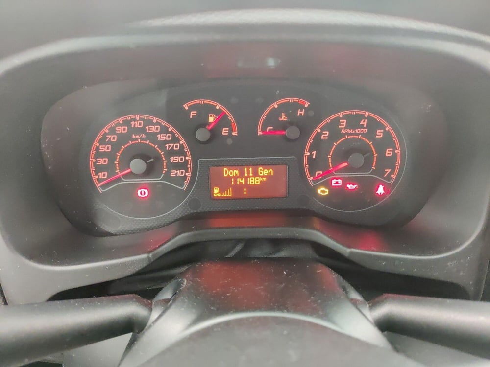 Fiat QUBO usata a Arezzo (18)