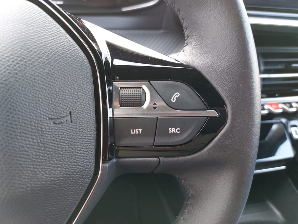 Peugeot 2008 usata a Pavia (11)