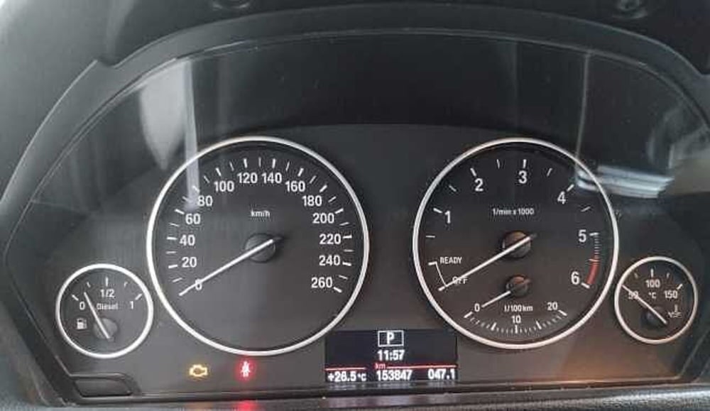 BMW Serie 3 Touring usata a Lecce (10)