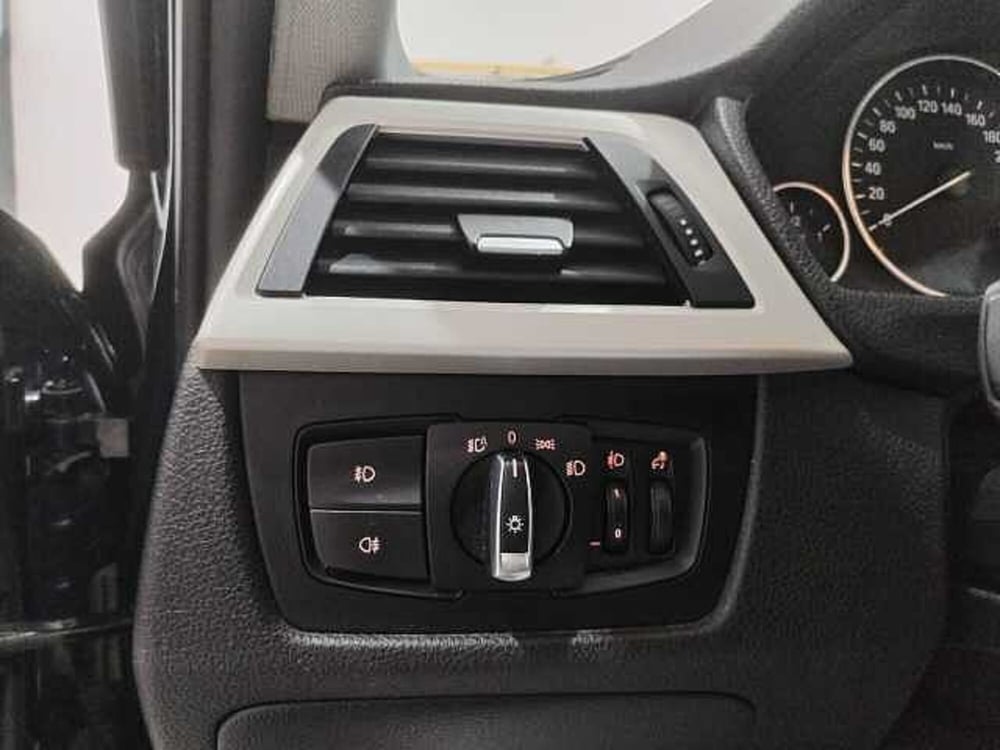BMW Serie 3 Touring usata a Lecce (7)