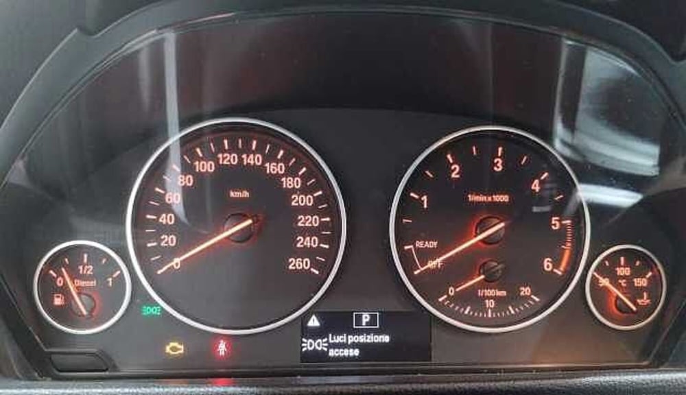 BMW Serie 3 Touring usata a Lecce (9)