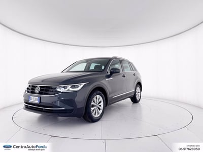 Volkswagen Tiguan 2.0 TDI SCR Life del 2023 usata a Albano Laziale