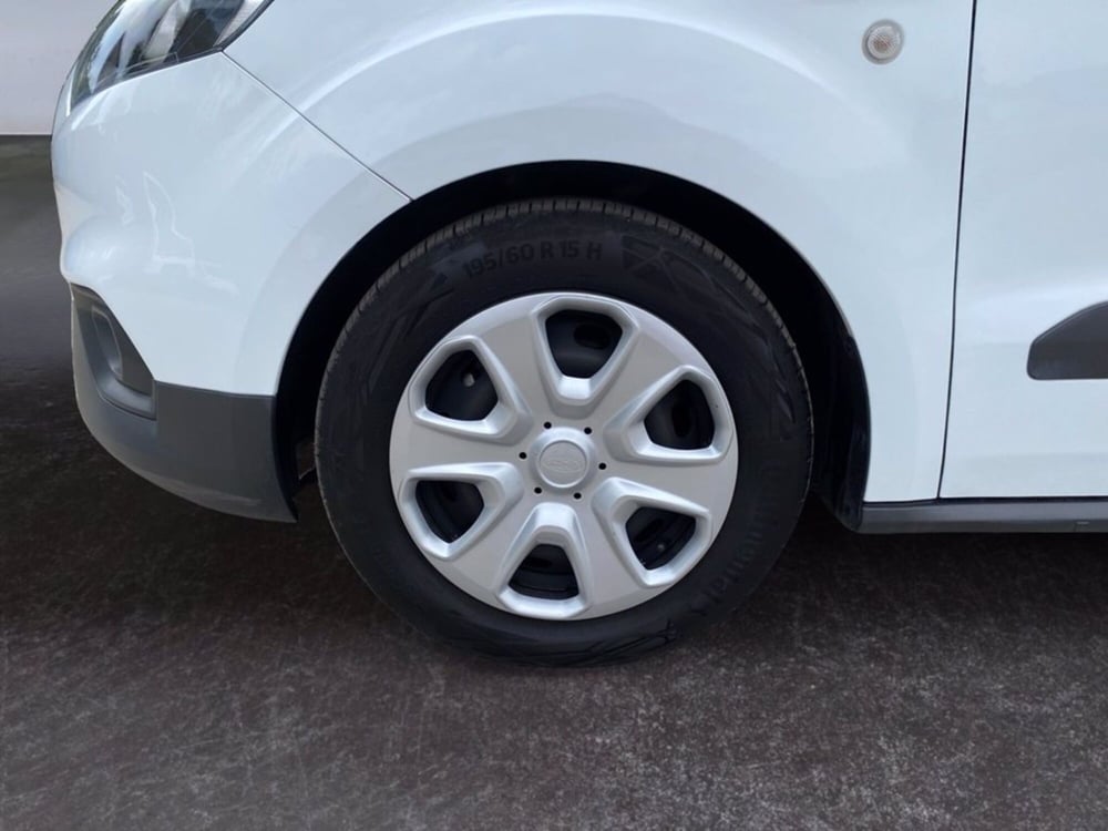 Ford Transit Courier usata a Milano (14)