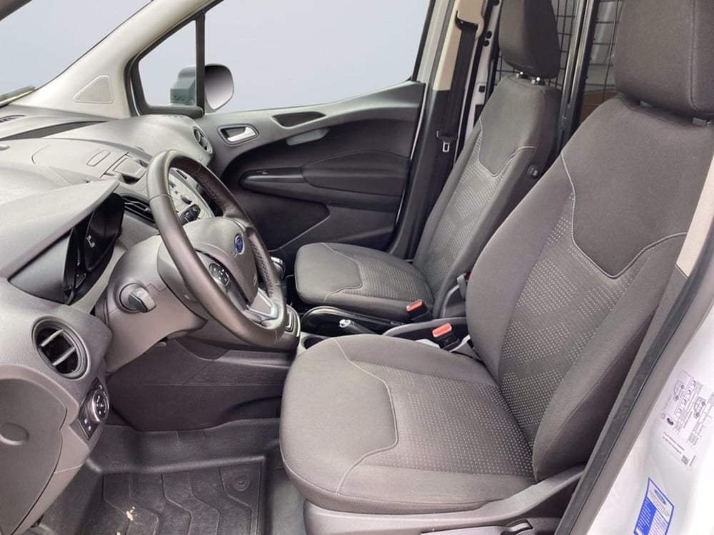 Ford Transit Courier usata a Milano (9)