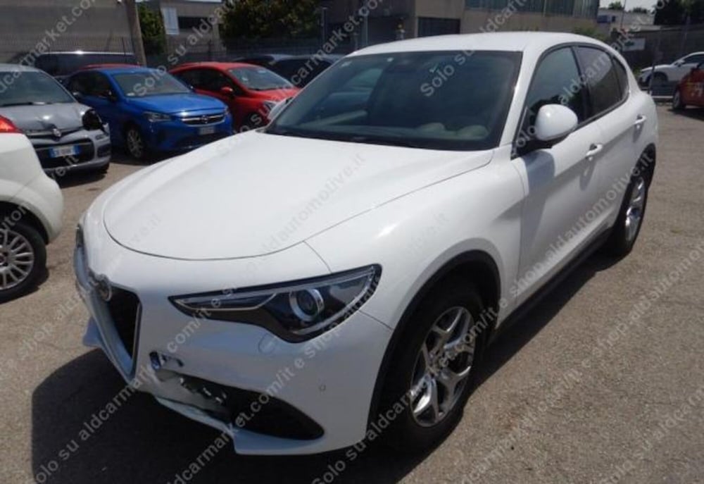 Alfa Romeo Stelvio usata a Lecce