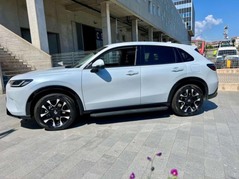 Honda ZR-V usata a Savona (9)