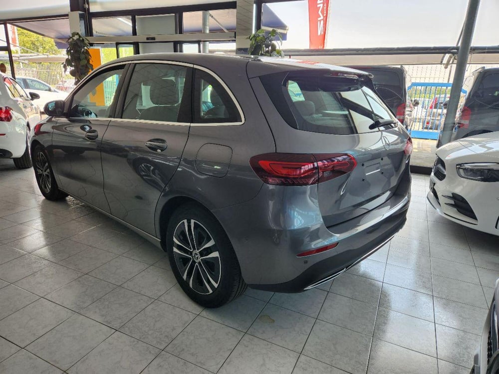 Mercedes-Benz Classe B usata a Milano (4)