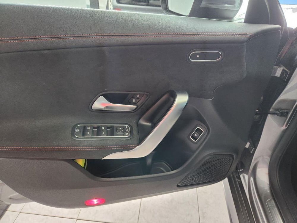 Mercedes-Benz CLA usata a Milano (8)