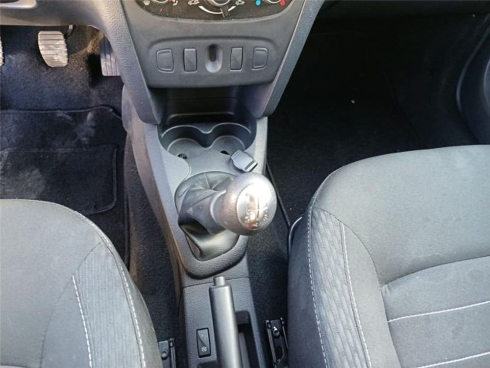 Dacia Sandero usata a Bari (17)