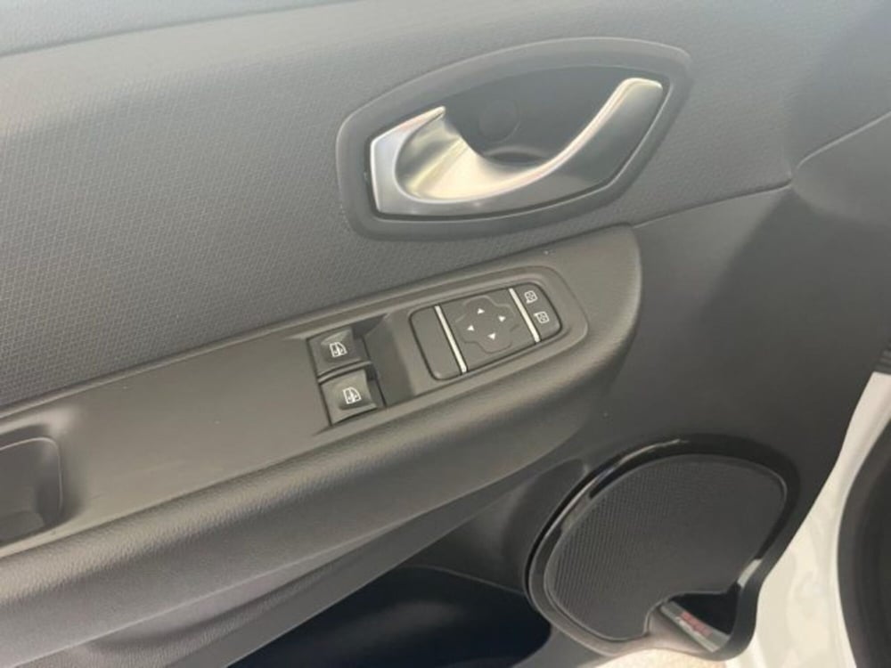 Renault Clio usata a Trapani (17)