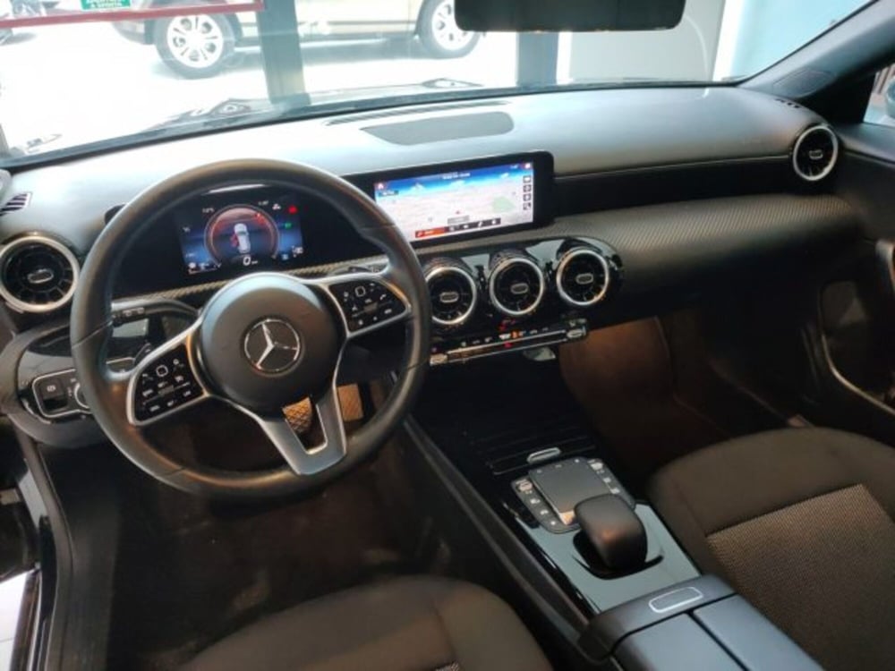 Mercedes-Benz CLA Shooting Brake usata a Firenze (8)