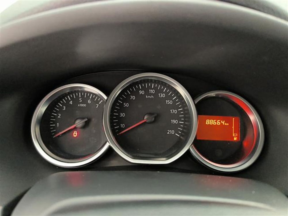 Dacia Sandero usata a Milano (10)