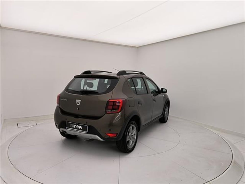 Dacia Sandero usata a Milano (5)