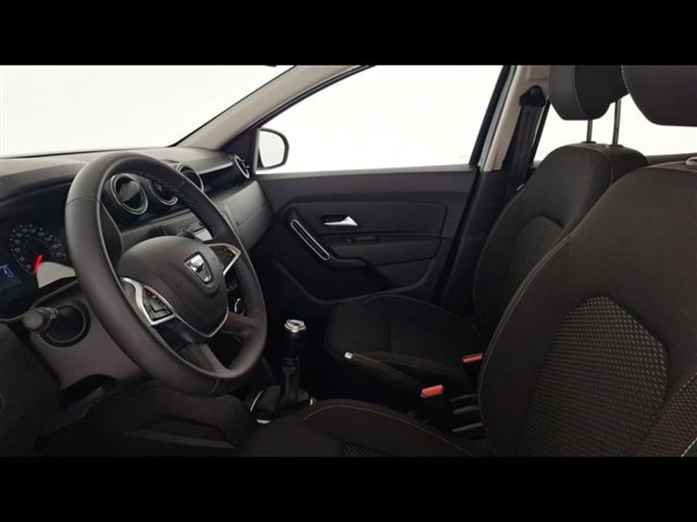 Dacia Duster usata a Milano (11)
