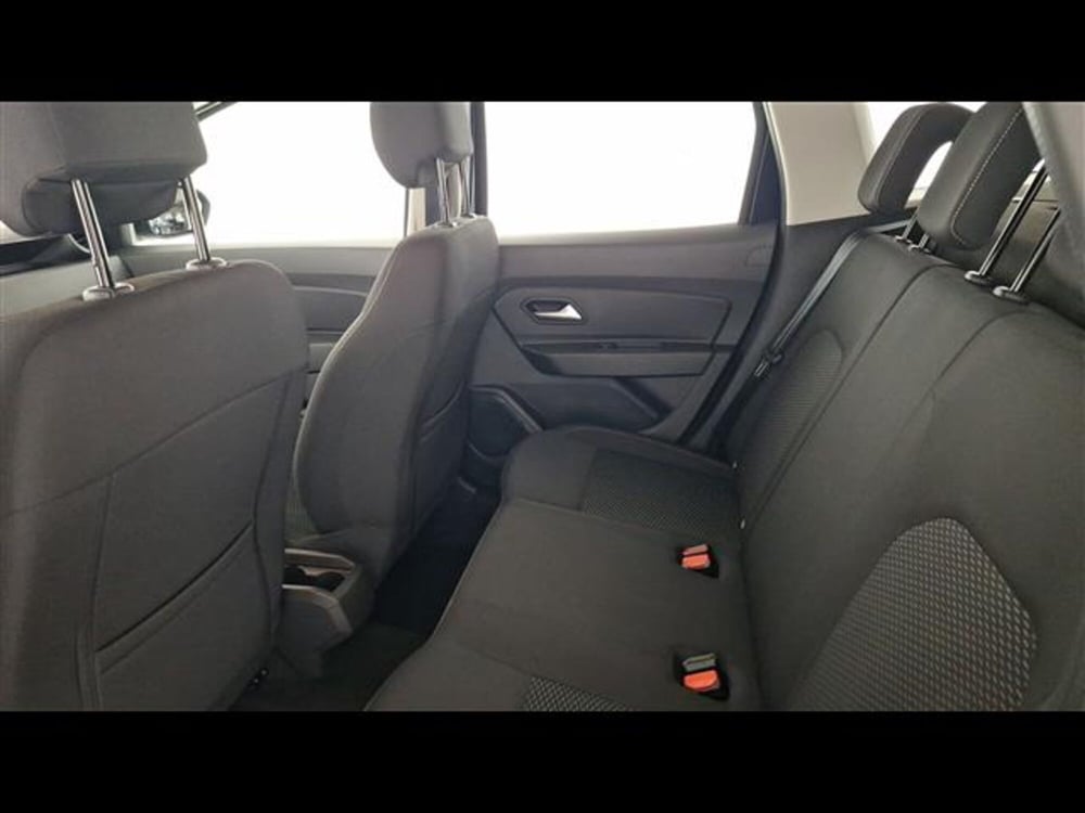 Dacia Duster usata a Milano (8)