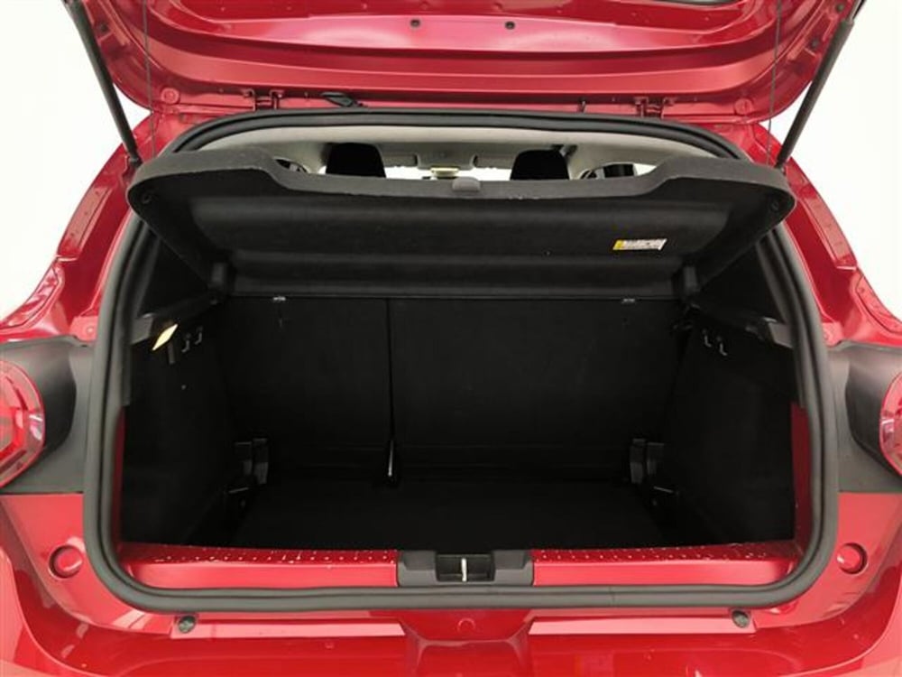 Dacia Sandero usata a Milano (13)