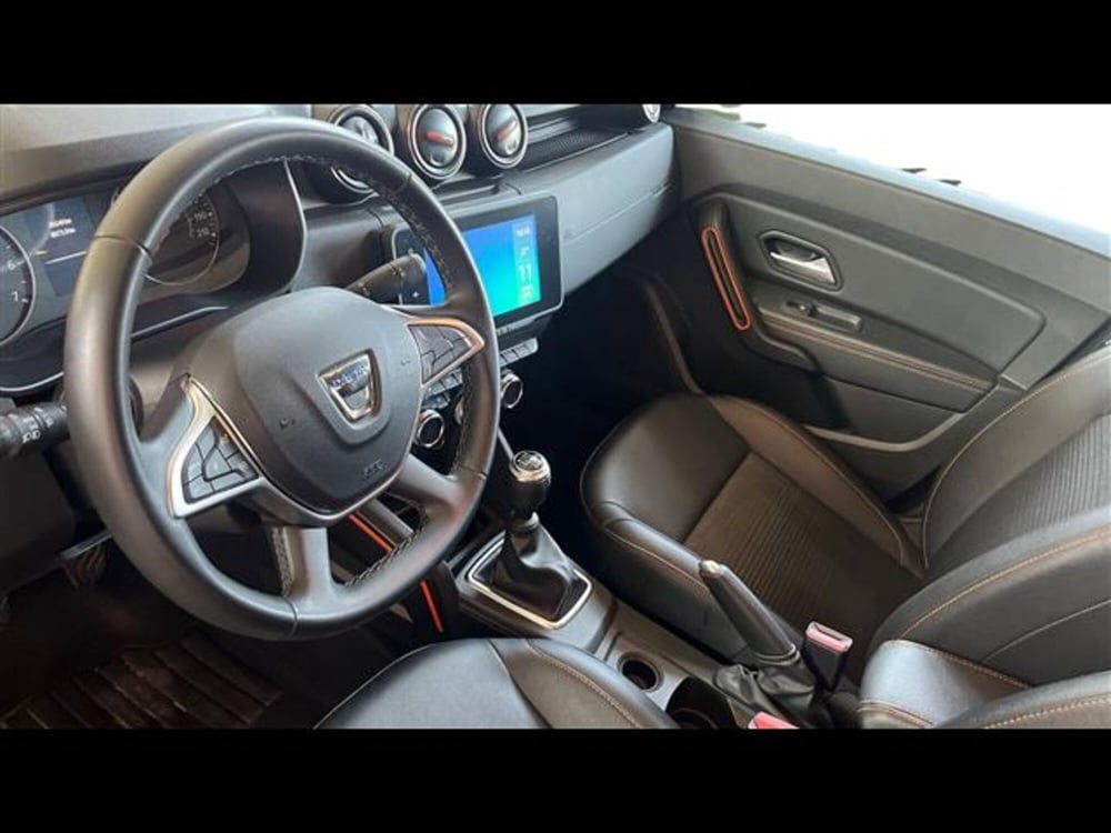 Dacia Duster usata a Catania (10)