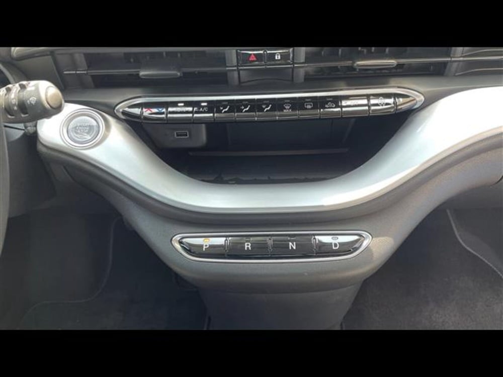 Fiat 500e Cabrio usata a Parma (13)