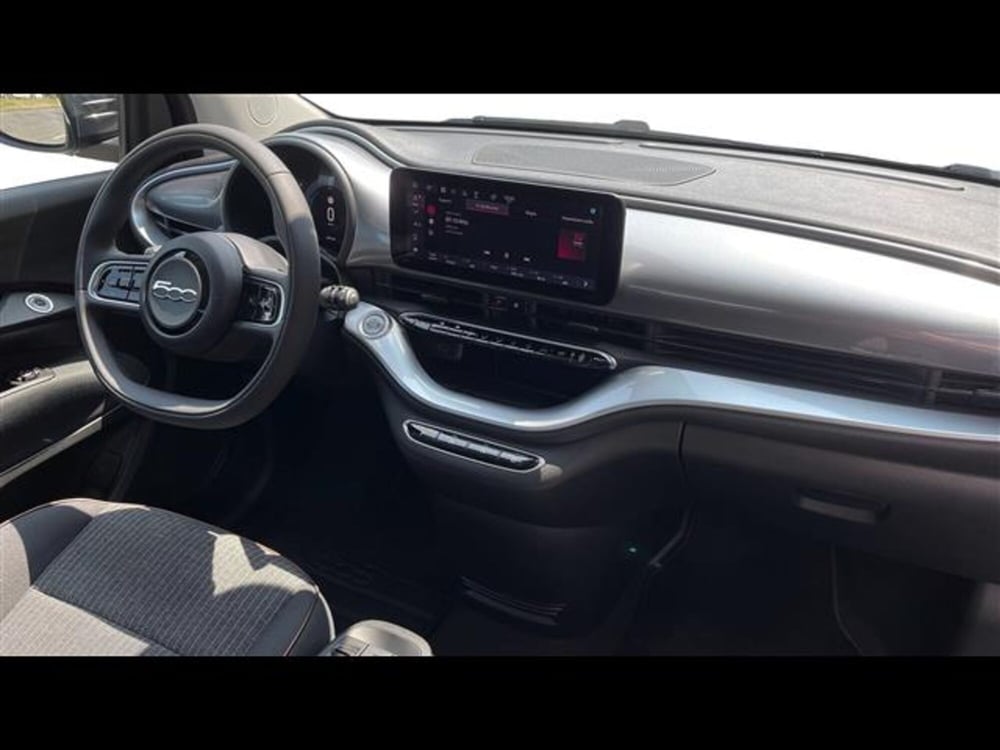 Fiat 500e Cabrio usata a Parma (7)