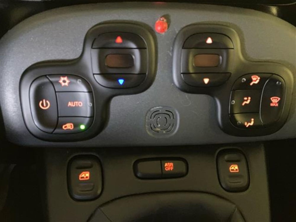 Fiat Panda Cross usata a Como (14)