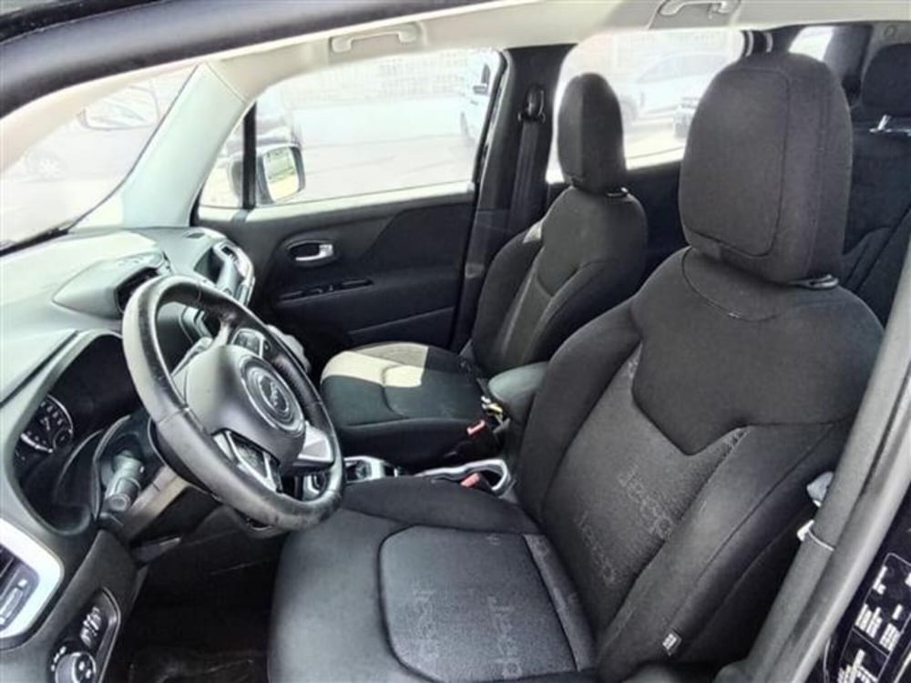 Jeep Renegade usata a Livorno (9)