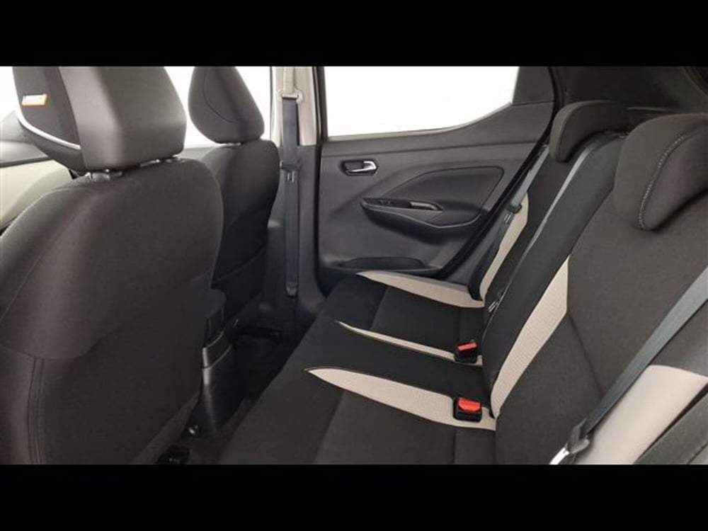 Nissan Micra usata a Milano (11)