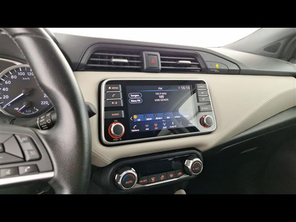 Nissan Micra usata a Milano (15)